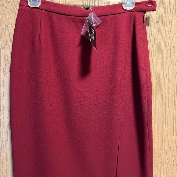 BCBG MAXAZRIA FRONT SLIT/PENCIL SKIRT/BURGUNDY❤️ - Picture 1 of 13